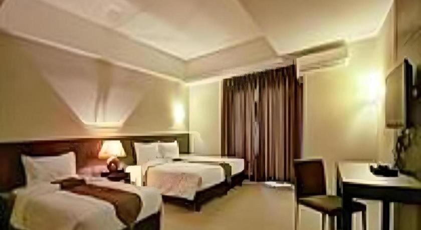 Sequoia Hotel Quezon City Exterior photo